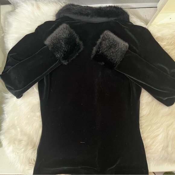 NEW Outlaw Vintage Velour Button Front Faux Fur Trimmed Long Sleeve Shirt Jacket - Picture 10 of 16